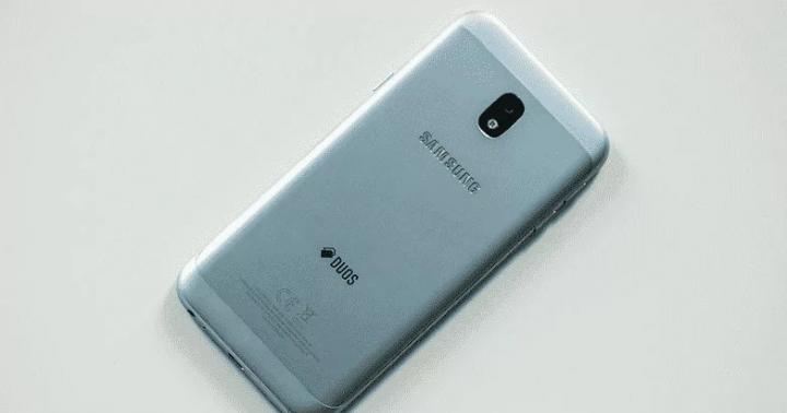 Samsung Galaxy J3 - Tekniska specifikationer Samsung Galaxy j3 var